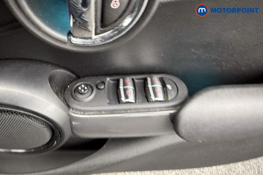 Mini Hatchback Cooper Classic Manual Petrol Hatchback - Stock Number (1549863) - 15th supplementary image