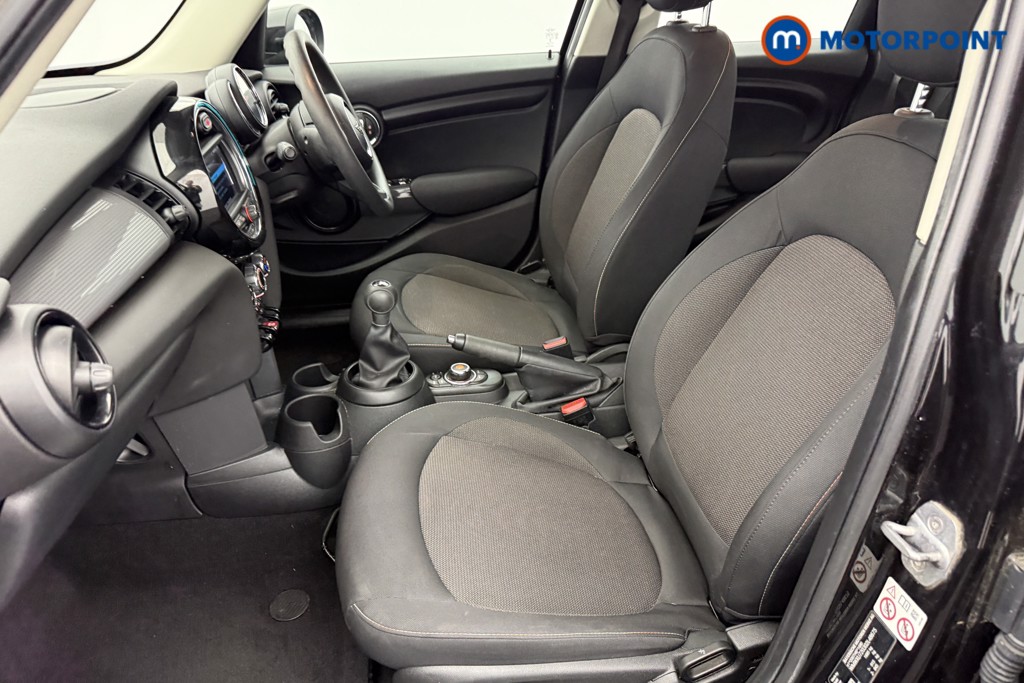 Mini Hatchback Cooper Classic Manual Petrol Hatchback - Stock Number (1549863) - 19th supplementary image