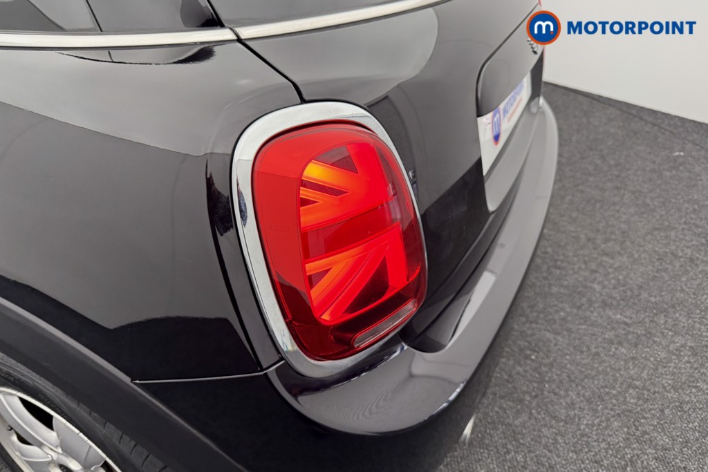 Mini Hatchback Cooper Classic Manual Petrol Hatchback - Stock Number (1549863) - 22nd supplementary image