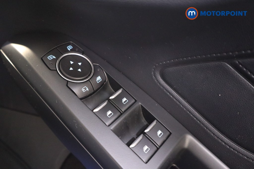 Ford Focus St-Line X Manual Petrol Hatchback - Stock Number (1550157) - 11th supplementary image