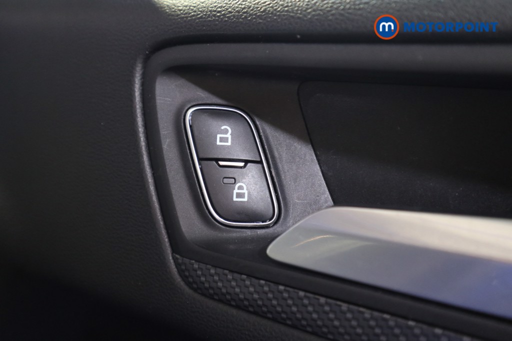 Ford Focus St-Line X Manual Petrol Hatchback - Stock Number (1550157) - 12th supplementary image