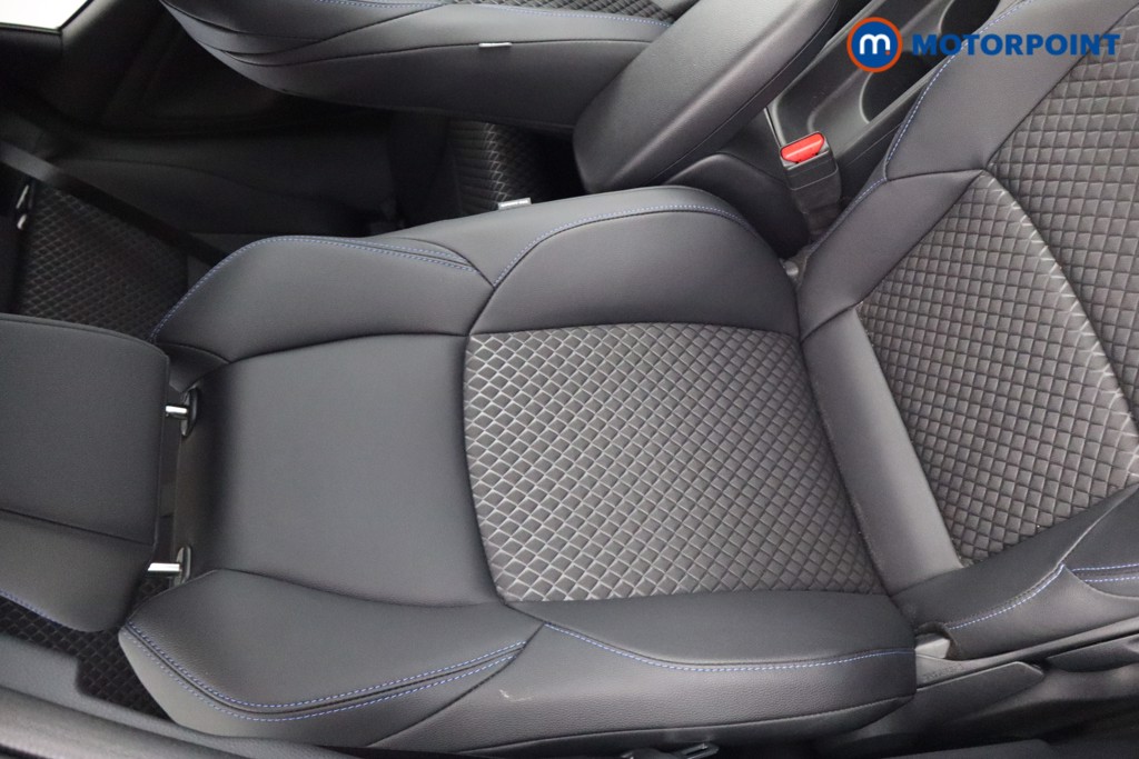 Toyota Yaris Premiere Edition Automatic Petrol-Electric Hybrid Hatchback - Stock Number (1550263) - 11th supplementary image