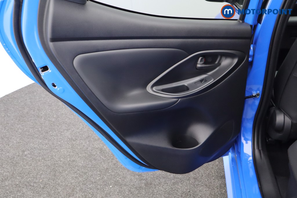 Toyota Yaris Premiere Edition Automatic Petrol-Electric Hybrid Hatchback - Stock Number (1550263) - 16th supplementary image