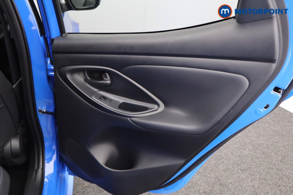 Toyota Yaris Premiere Edition Automatic Petrol-Electric Hybrid Hatchback - Stock Number (1550263) - 17th supplementary image