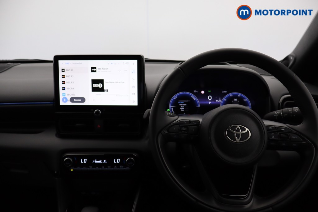 Toyota Yaris Premiere Edition Automatic Petrol-Electric Hybrid Hatchback - Stock Number (1550263) - 1st supplementary image