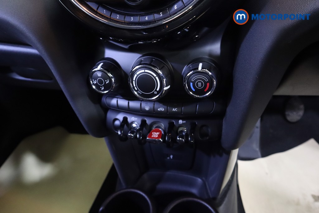 Mini Hatchback Cooper Manual Petrol Hatchback - Stock Number (1550282) - 4th supplementary image