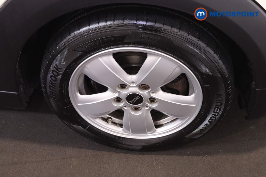 Mini Hatchback Cooper Manual Petrol Hatchback - Stock Number (1550282) - 17th supplementary image