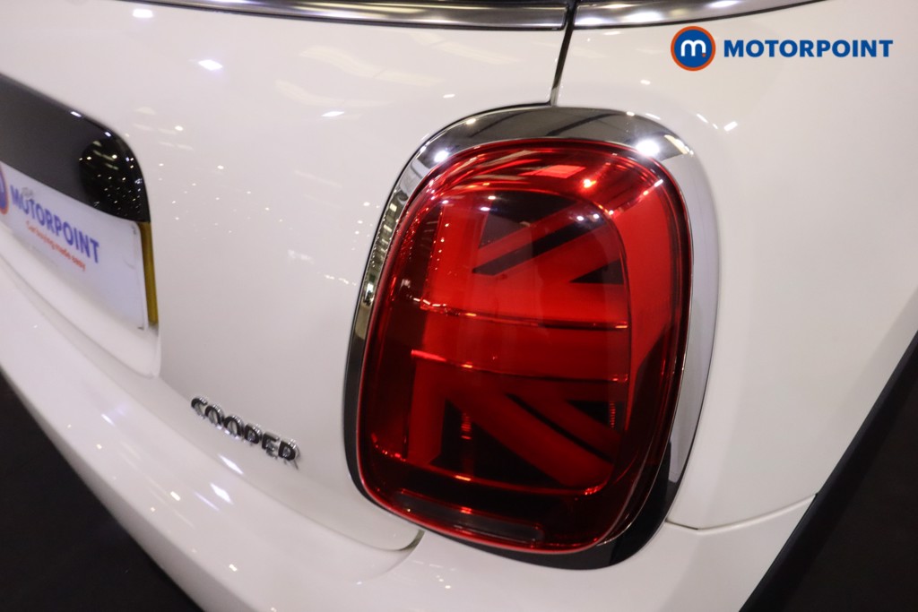 Mini Hatchback Cooper Manual Petrol Hatchback - Stock Number (1550282) - 19th supplementary image