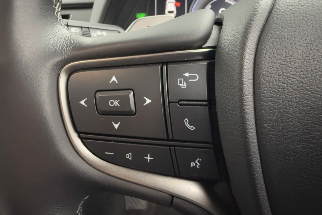 Lexus UX 300E 150Kw 54.3 Kwh 5Dr E-Cvt Takumi Pack Automatic Electric SUV - Stock Number (1550710) - 6th supplementary image