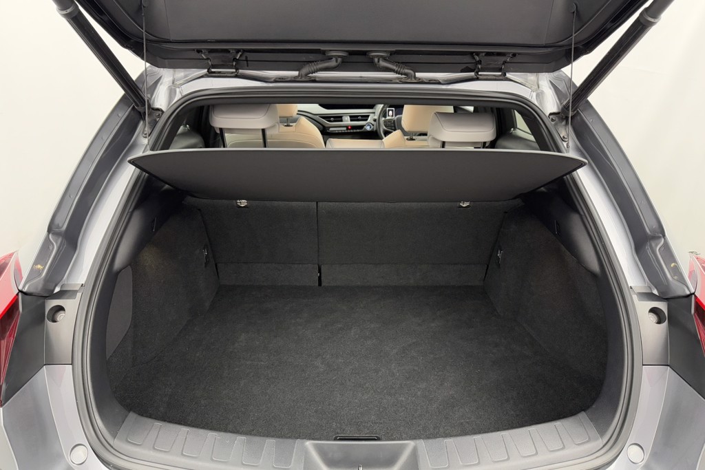 Lexus UX 300E 150Kw 54.3 Kwh 5Dr E-Cvt Takumi Pack Automatic Electric SUV - Stock Number (1550710) - 24th supplementary image