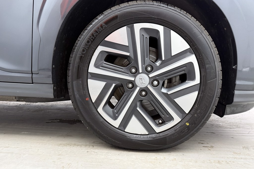 Hyundai Kona Premium Automatic Electric SUV - Stock Number (1550730) - 30th supplementary image
