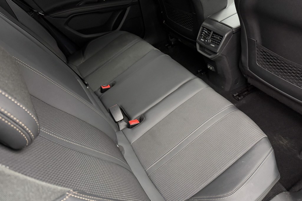Peugeot 3008 GT Automatic Diesel SUV - Stock Number (1551138) - 20th supplementary image