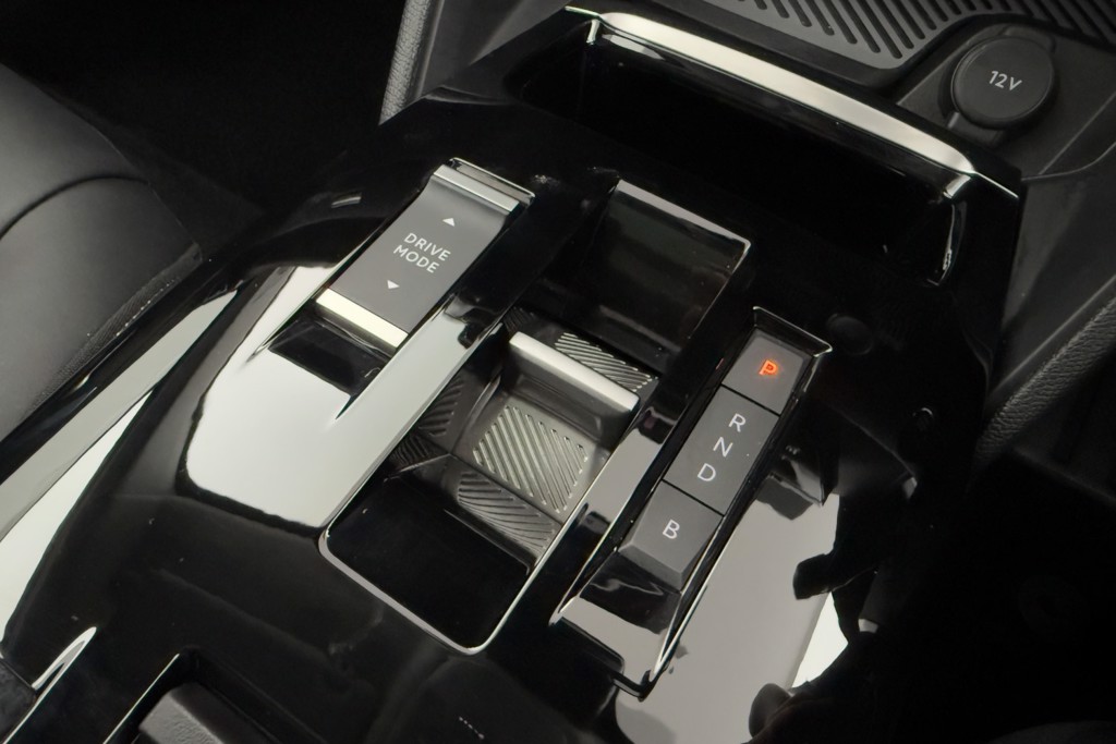 Citroen C4 X Shine Plus Automatic Electric Saloon - Stock Number (1551139) - 17th supplementary image