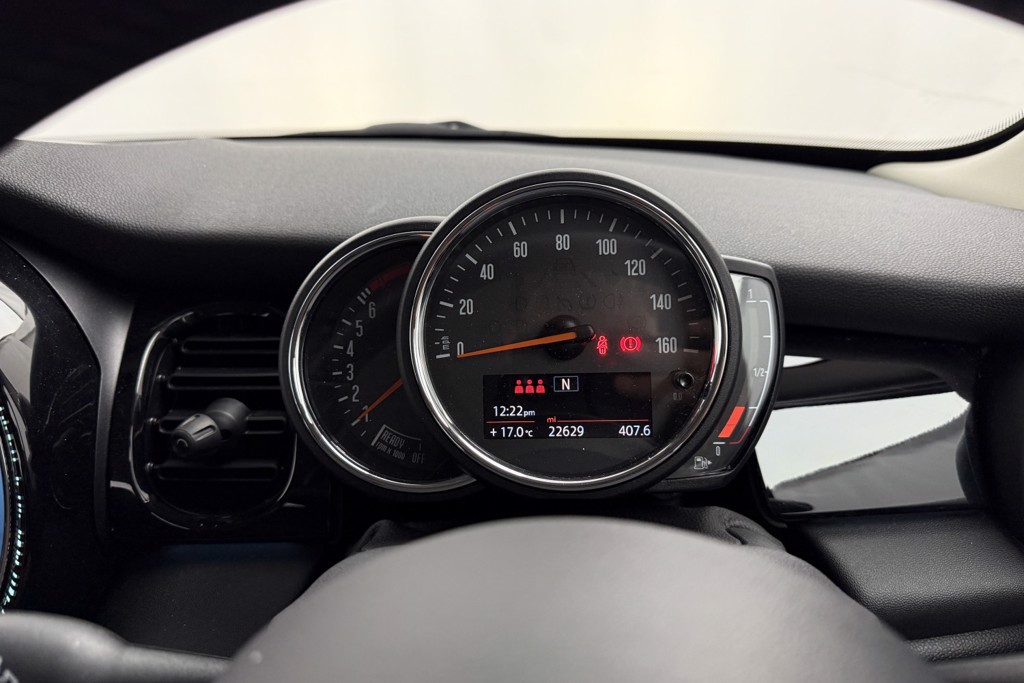 Mini Hatchback Cooper Classic Manual Petrol Hatchback - Stock Number (1551141) - 5th supplementary image
