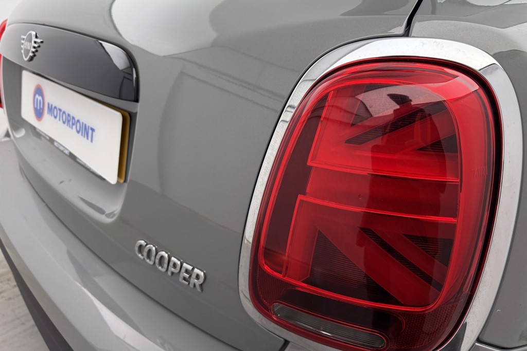 Mini Hatchback Cooper Classic Manual Petrol Hatchback - Stock Number (1551141) - 24th supplementary image