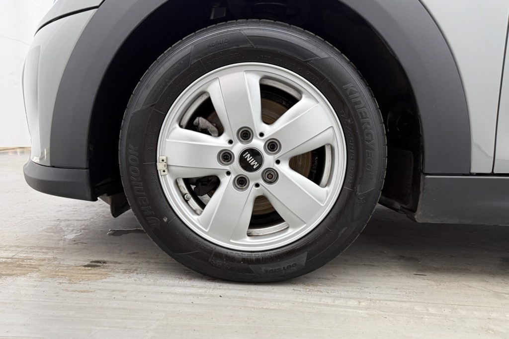 Mini Hatchback Cooper Classic Manual Petrol Hatchback - Stock Number (1551141) - 29th supplementary image