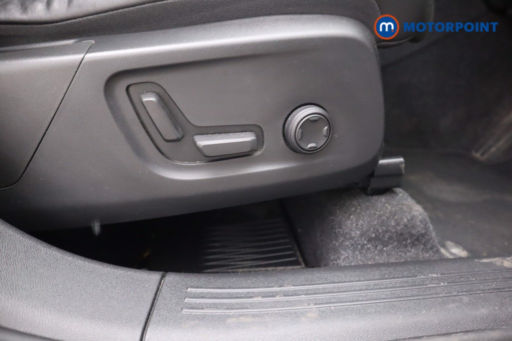 Volvo Xc40 R Design Automatic Petrol SUV - Stock Number (1551520) - 4th supplementary image