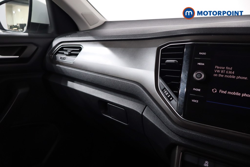 Volkswagen T-Roc SE Manual Diesel SUV - Stock Number (1551645) - 17th supplementary image