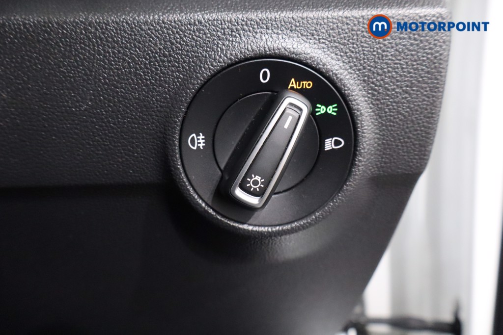 Volkswagen T-Roc SE Manual Diesel SUV - Stock Number (1551645) - 19th supplementary image
