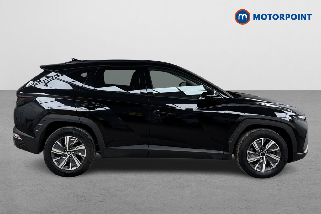 Hyundai Tucson Se Connect Manual Petrol SUV - Stock Number (1551808) - Drivers side