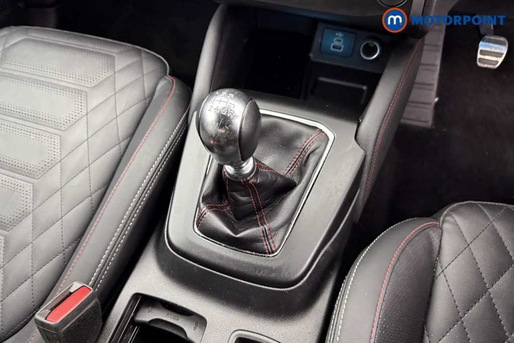 Ford Focus St-Line X Manual Petrol-Electric Hybrid Hatchback - Stock Number (1552023) - 13th supplementary image