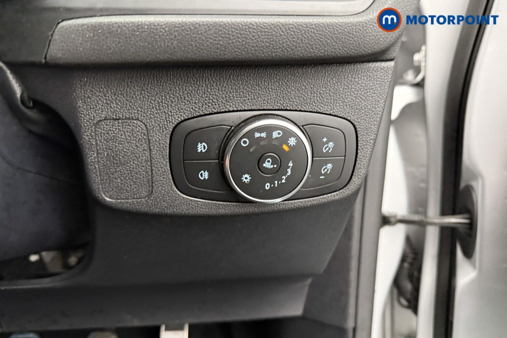Ford Focus St-Line X Manual Petrol-Electric Hybrid Hatchback - Stock Number (1552023) - 16th supplementary image