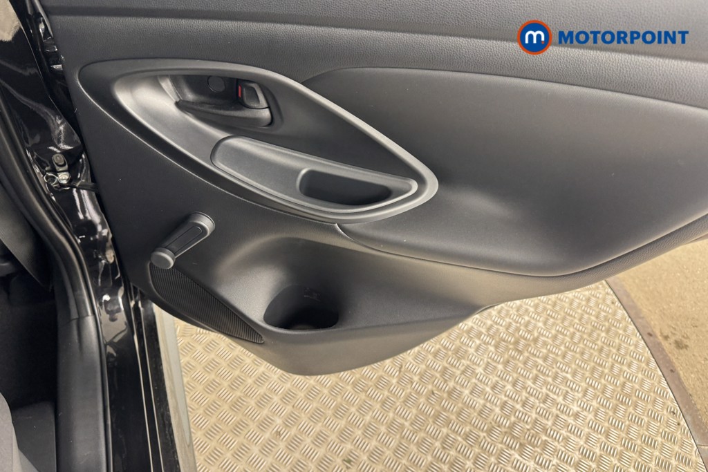 Toyota Yaris Icon Automatic Petrol-Electric Hybrid Hatchback - Stock Number (1552055) - 15th supplementary image