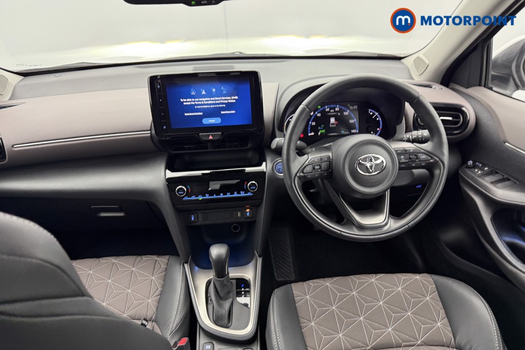 Toyota Yaris Cross Excel Automatic Petrol-Electric Hybrid Estate - Stock Number (1552308) - 1st supplementary image