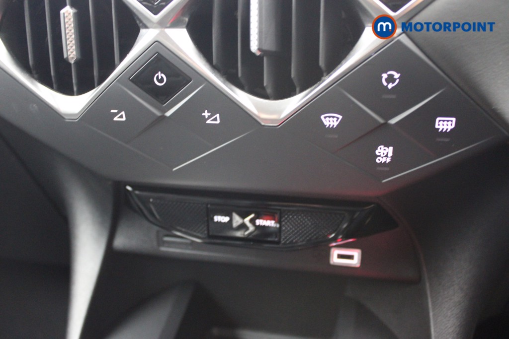 DS Ds 3 Opera Automatic Petrol SUV - Stock Number (1552458) - 11th supplementary image