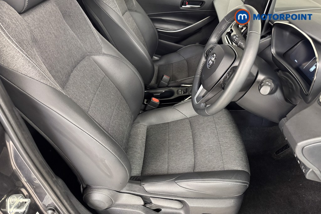 Toyota Corolla Design Automatic Petrol-Electric Hybrid Hatchback - Stock Number (1553588) - 5th supplementary image