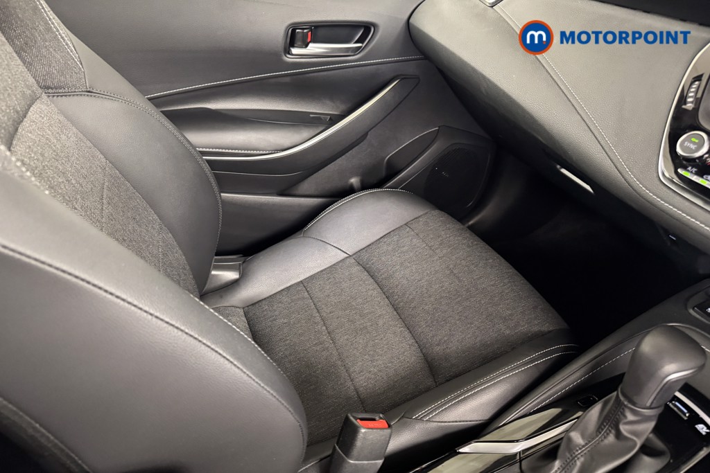 Toyota Corolla Design Automatic Petrol-Electric Hybrid Hatchback - Stock Number (1553588) - 11th supplementary image