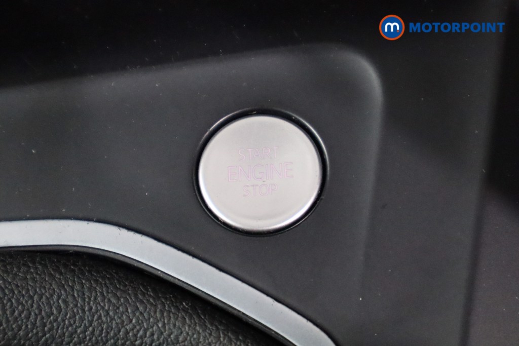 Volkswagen Golf Life Manual Petrol Hatchback - Stock Number (1535676) - 15th supplementary image
