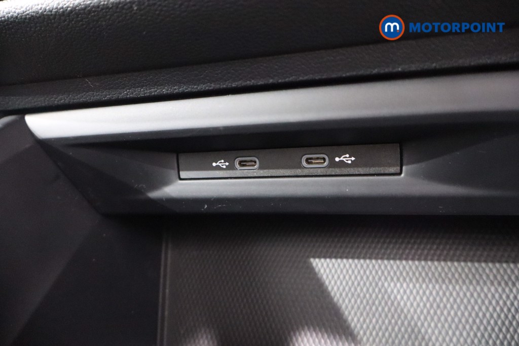 Volkswagen Golf Life Manual Petrol Hatchback - Stock Number (1535676) - 17th supplementary image