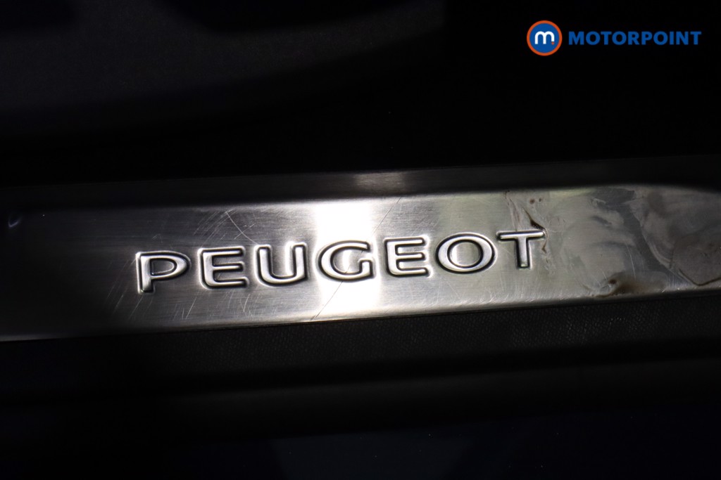 Peugeot 5008 GT Automatic Diesel SUV - Stock Number (1539543) - 7th supplementary image