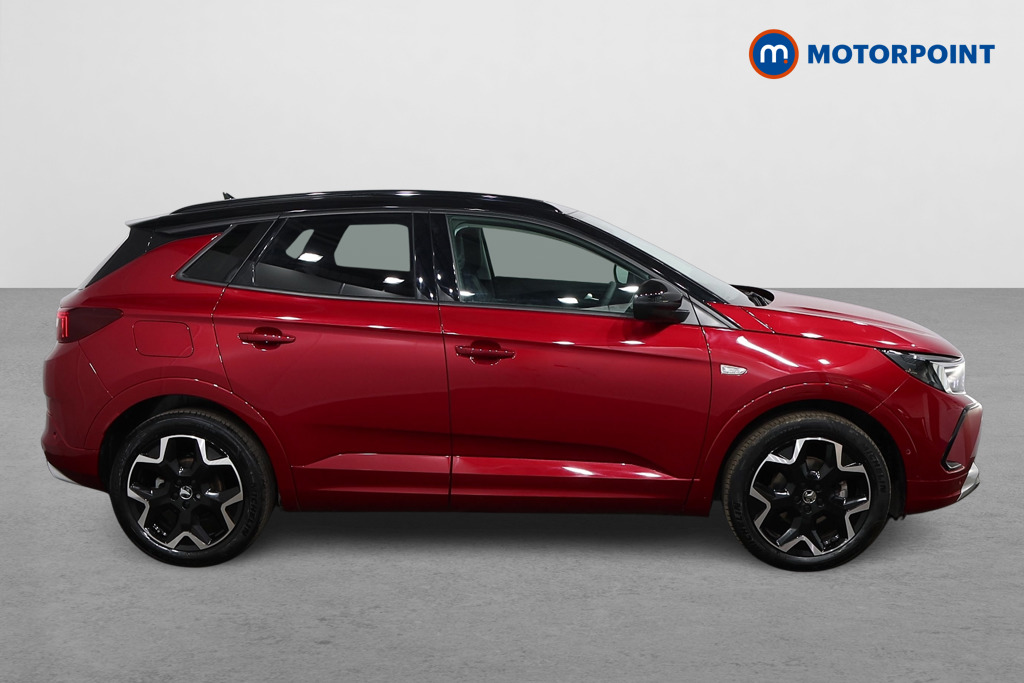 Vauxhall Grandland Ultimate Manual Petrol SUV - Stock Number (1539935) - Drivers side
