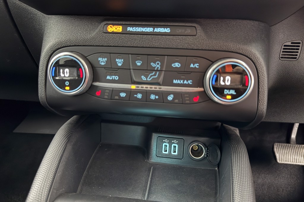 Ford Focus Active X Edition Automatic Petrol Hatchback - Stock Number (1541476) - 14th supplementary image