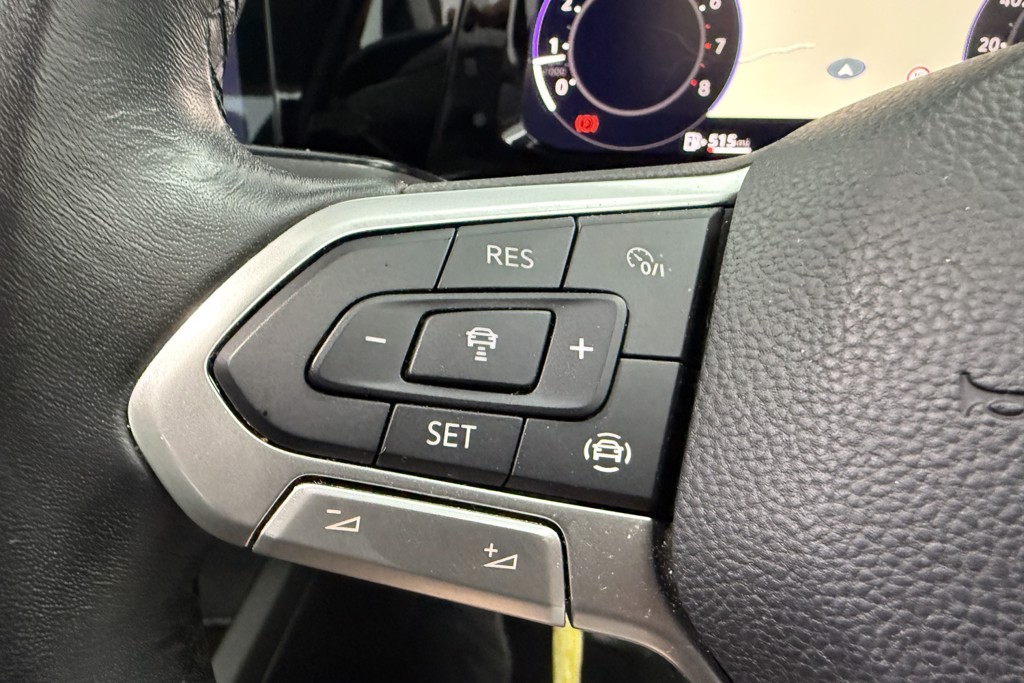 Volkswagen Golf Life Manual Petrol Hatchback - Stock Number (1541946) - 4th supplementary image