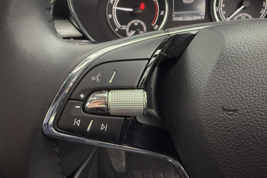 Skoda Fabia Se L Manual Petrol Hatchback - Stock Number (1542467) - 4th supplementary image