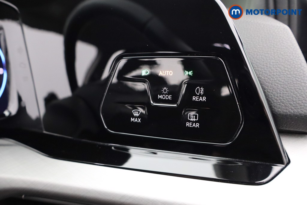 Volkswagen Golf Life Manual Petrol Hatchback - Stock Number (1543039) - 12th supplementary image