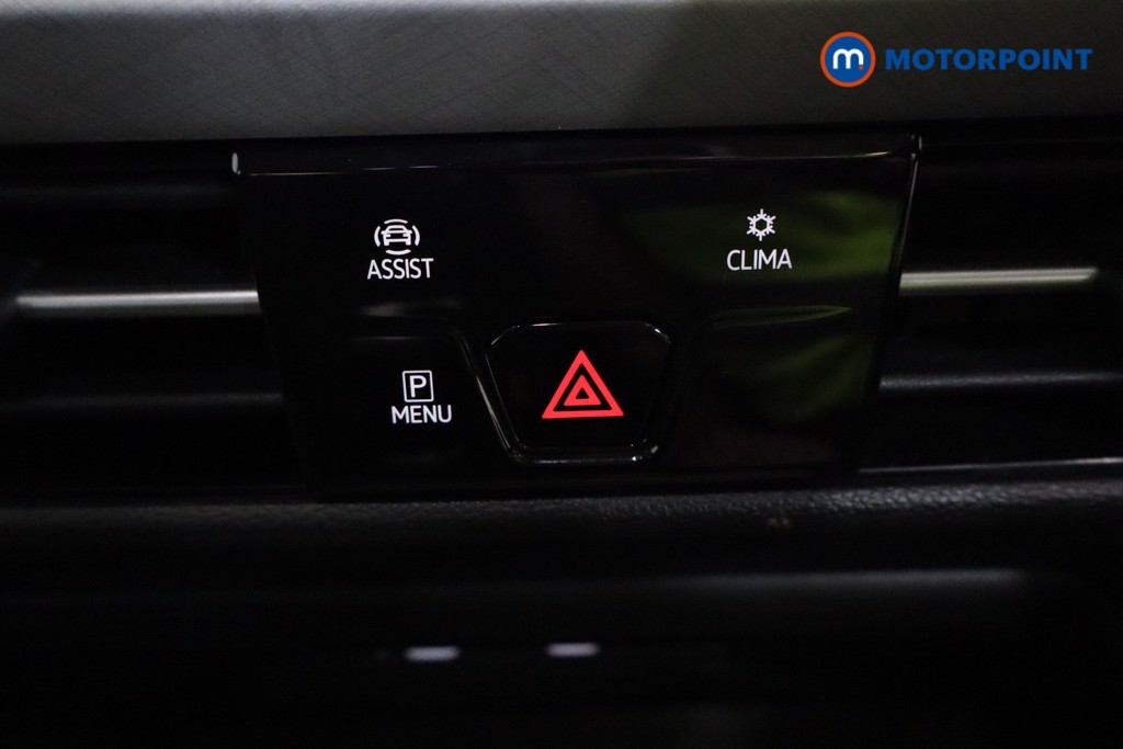 Volkswagen Golf Life Manual Petrol Hatchback - Stock Number (1543055) - 4th supplementary image