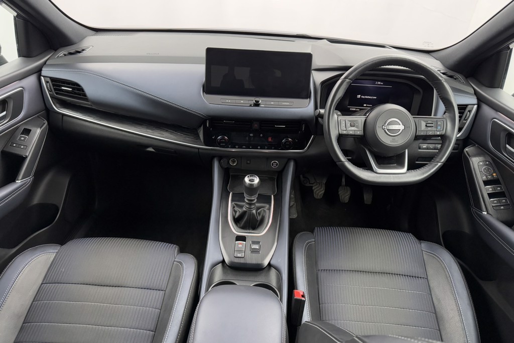 Nissan Qashqai Tekna Manual Petrol SUV - Stock Number (1543661) - 2nd supplementary image