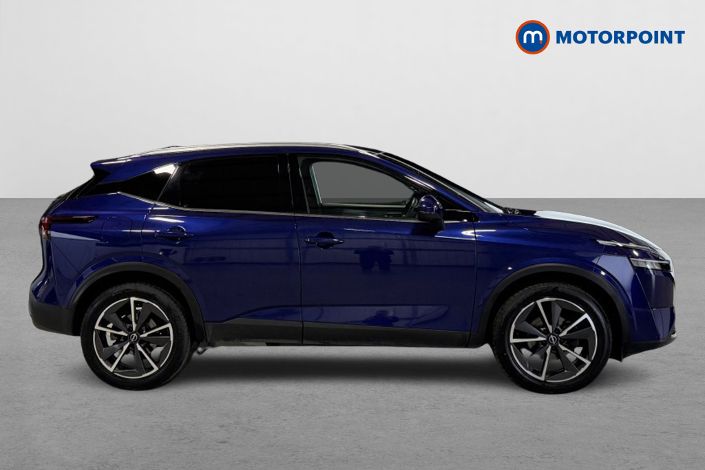 Nissan Qashqai Tekna Manual Petrol SUV - Stock Number (1543661) - Drivers side