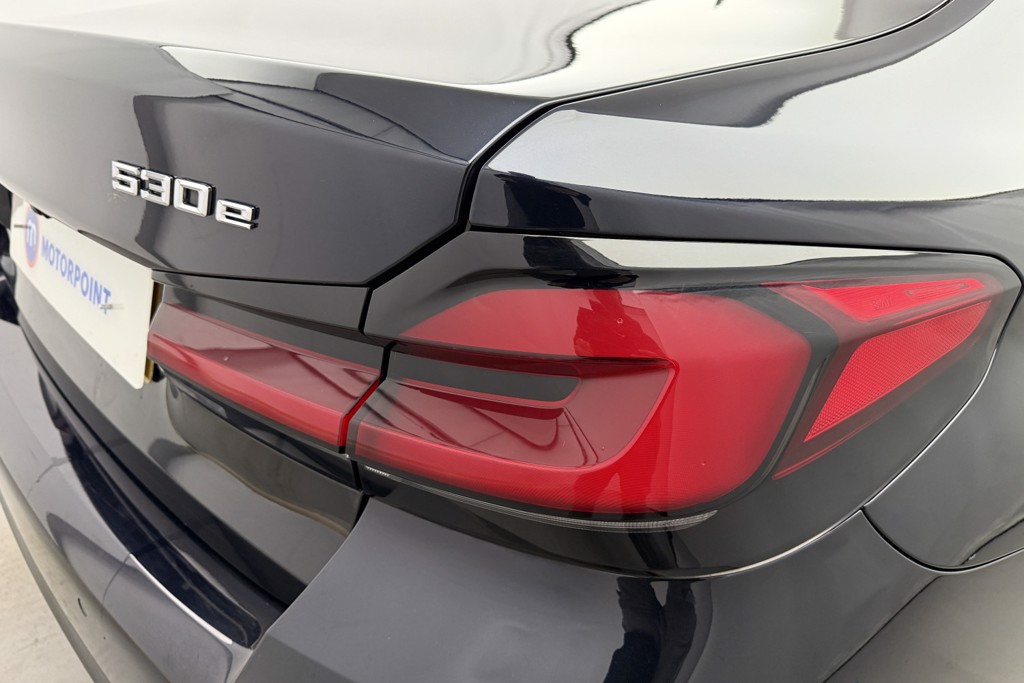BMW 5 Series M Sport Automatic Petrol Plug-In Hybrid Saloon - Stock Number (1543675) - 29th supplementary image