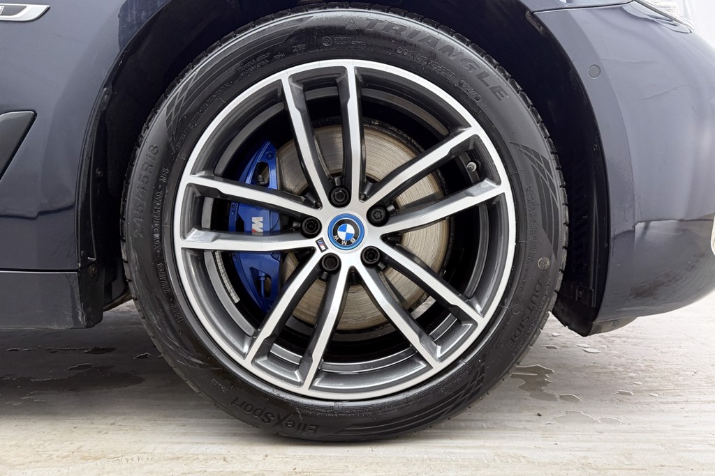 BMW 5 Series M Sport Automatic Petrol Plug-In Hybrid Saloon - Stock Number (1543675) - 34th supplementary image