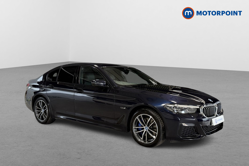 BMW 5 Series M Sport Automatic Petrol Plug-In Hybrid Saloon - Stock Number (1543675) - Drivers side front corner