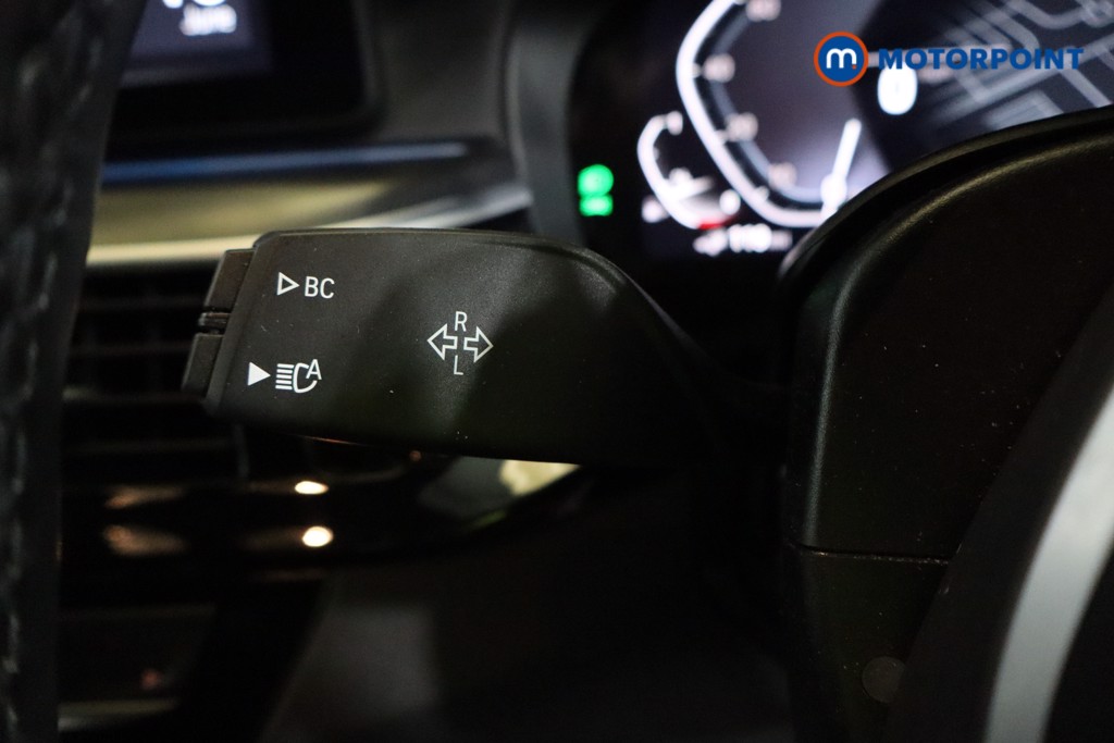 BMW 5 Series M Sport Automatic Petrol Plug-In Hybrid Estate - Stock Number (1543742) - 8th supplementary image