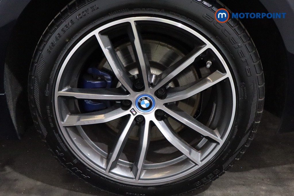 BMW 5 Series M Sport Automatic Petrol Plug-In Hybrid Estate - Stock Number (1543742) - 22nd supplementary image