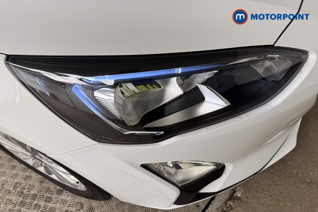 Ford Focus Titanium Manual Petrol Hatchback - Stock Number (1543990) - 16th supplementary image