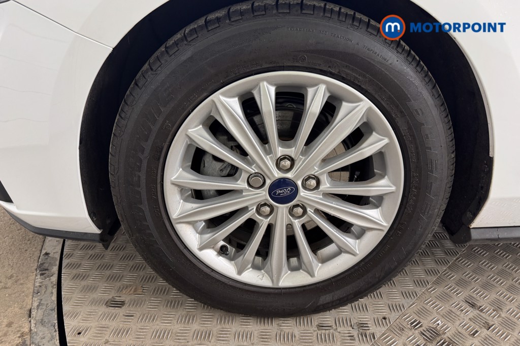Ford Focus Titanium Manual Petrol Hatchback - Stock Number (1543990) - 21st supplementary image