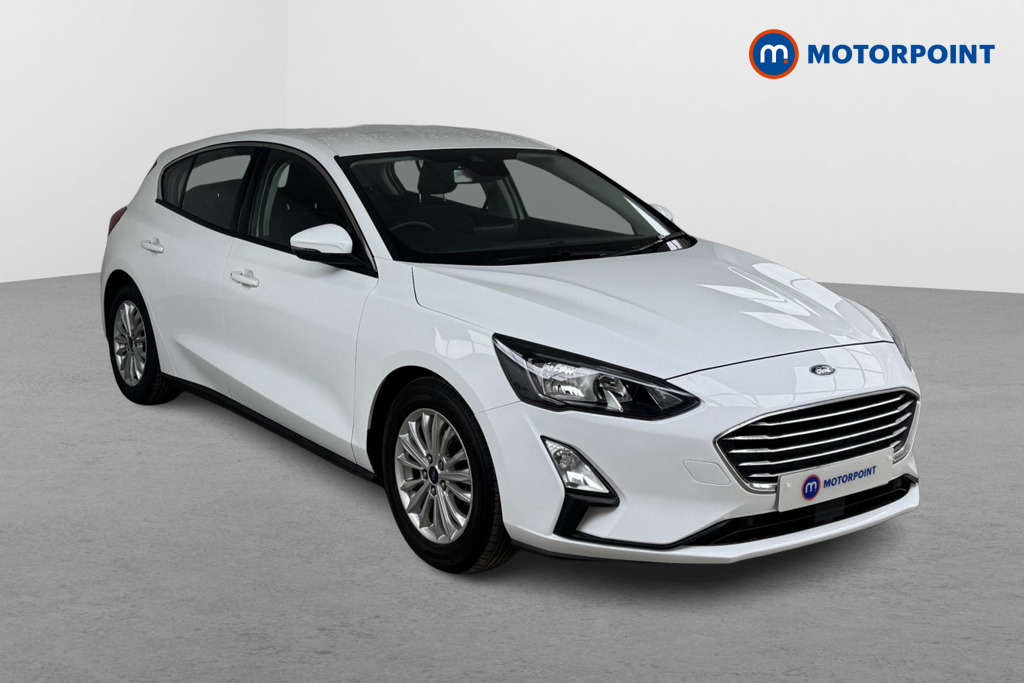 Ford Focus Titanium Manual Petrol Hatchback - Stock Number (1543990) - Drivers side front corner